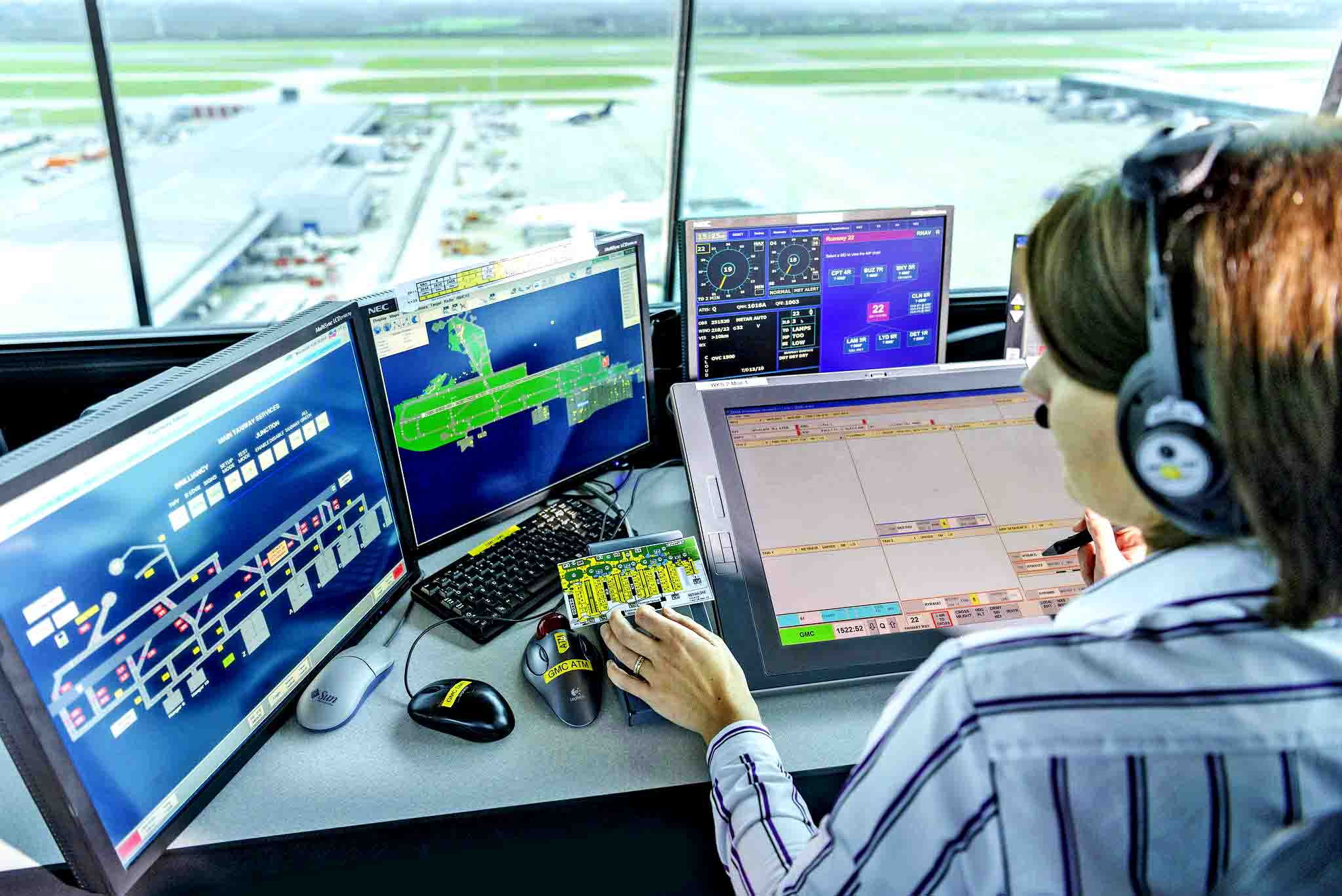 Dónde puedo estudiar para ser controlador aéreo en el Perú